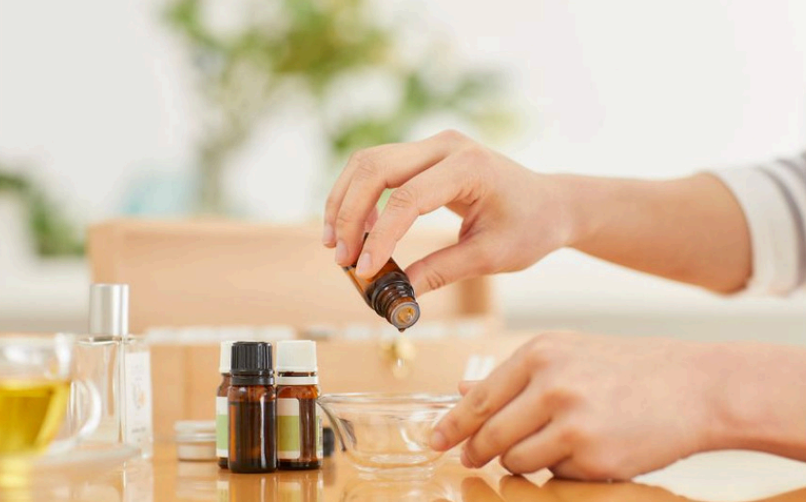 Best Essential Oil Blends for Stress, Sleep & Relaxation